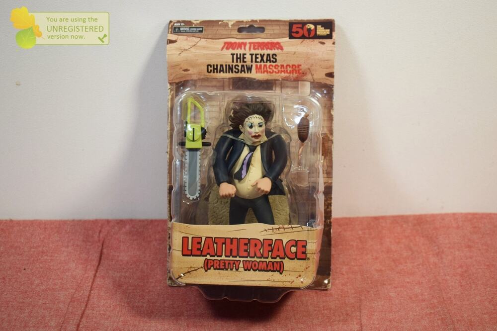 Neca Toony Terrors The Texas Chainsaw Massacre- Leatherface Pretty Woman